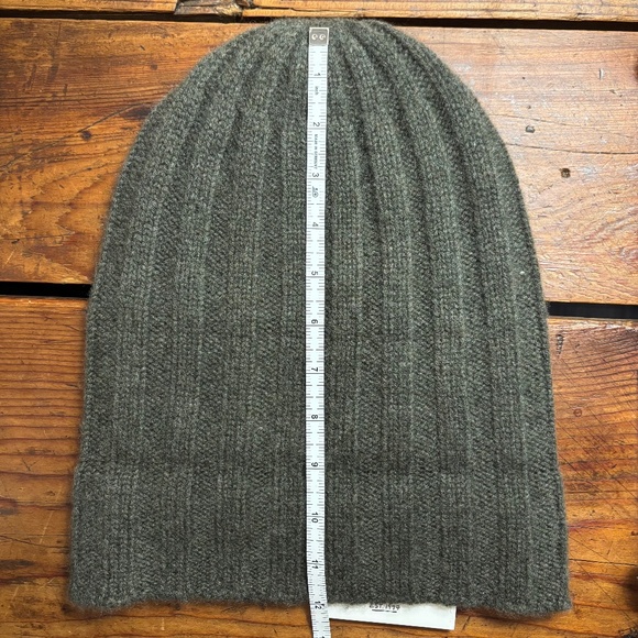 WHITE + WARREN CASHMERE RIBBED BEANIE - Picture 4 of 4